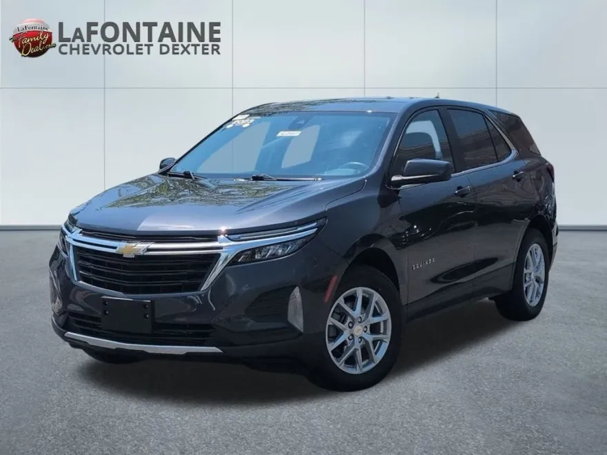 2023 Chevrolet Equinox LT photo 1