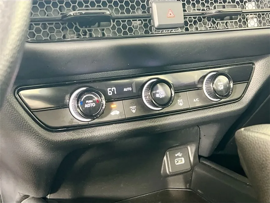 2023 Honda HR-V LX photo 1