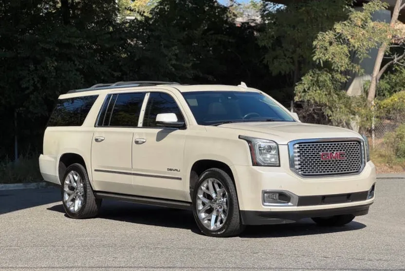 2015 Gmc Yukon XL Denali photo 1