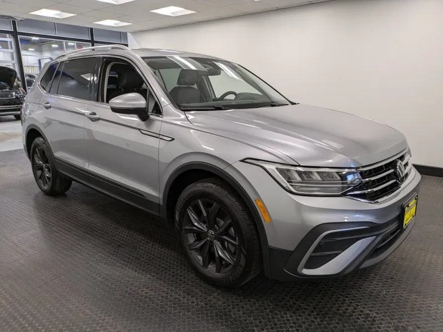 2024 Volkswagen Tiguan SE Wolfsburg Edition photo 1