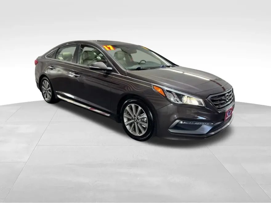 2017 Hyundai Sonata Limited photo 1