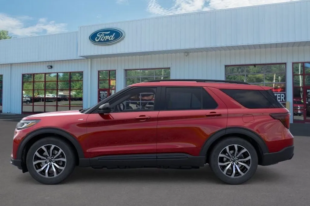 2025 Ford Explorer ST-Line photo 1