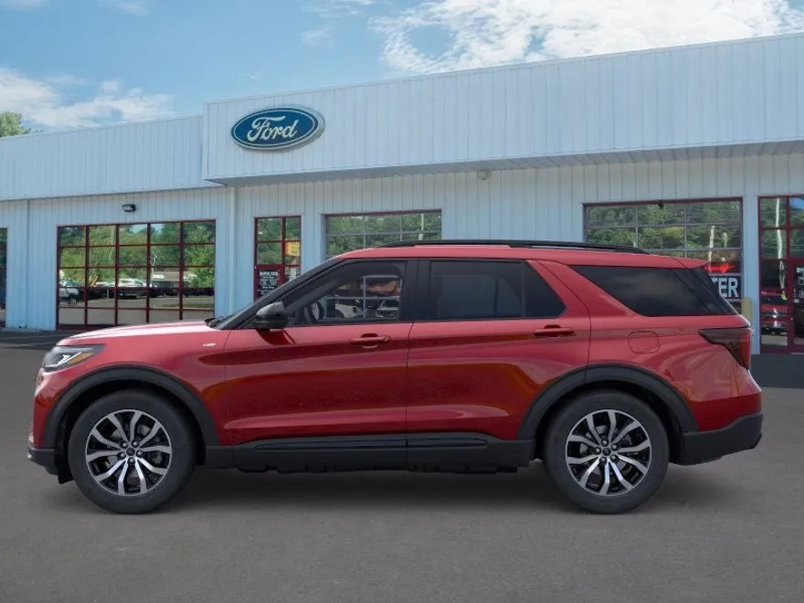 2025 Ford Explorer ST-Line photo 1
