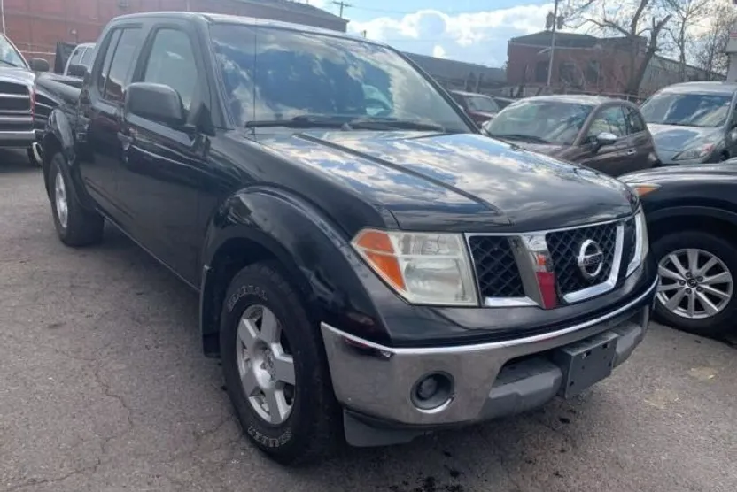 2006 Nissan Frontier Crew Cab SE photo 1