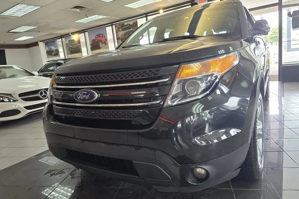 2015 Ford Explorer Limited photo 1