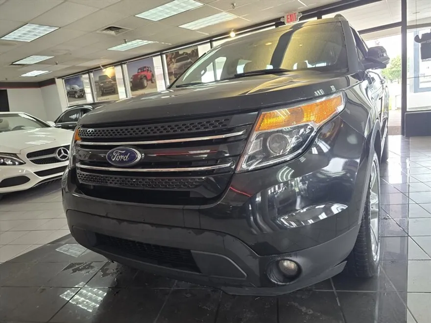 2015 Ford Explorer Limited photo 1