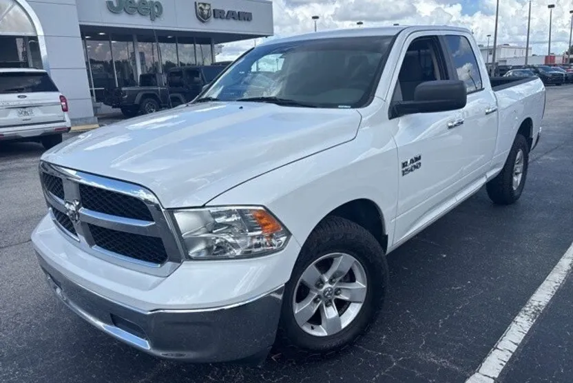 2018 Ram 1500 SLT photo 1