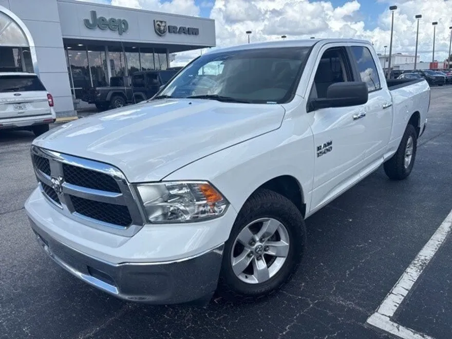 2018 Ram 1500 SLT photo 1