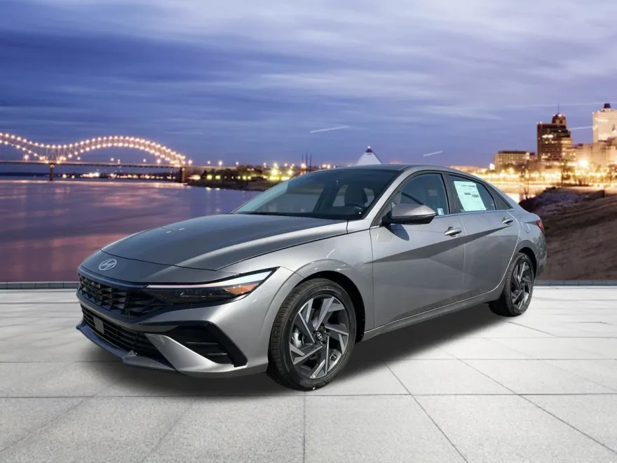 2025 Hyundai Elantra Limited photo 1