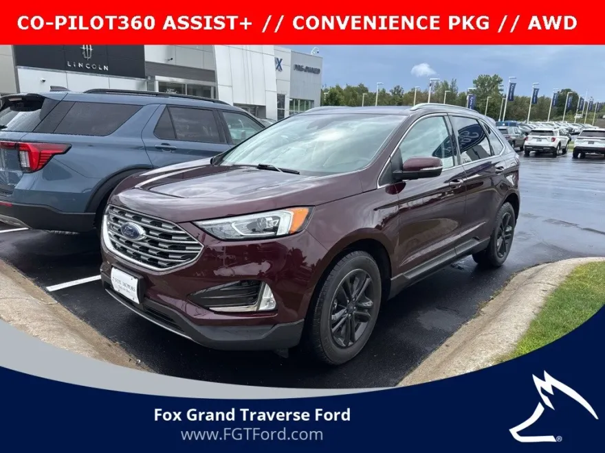 2020 Ford Edge SEL photo 1