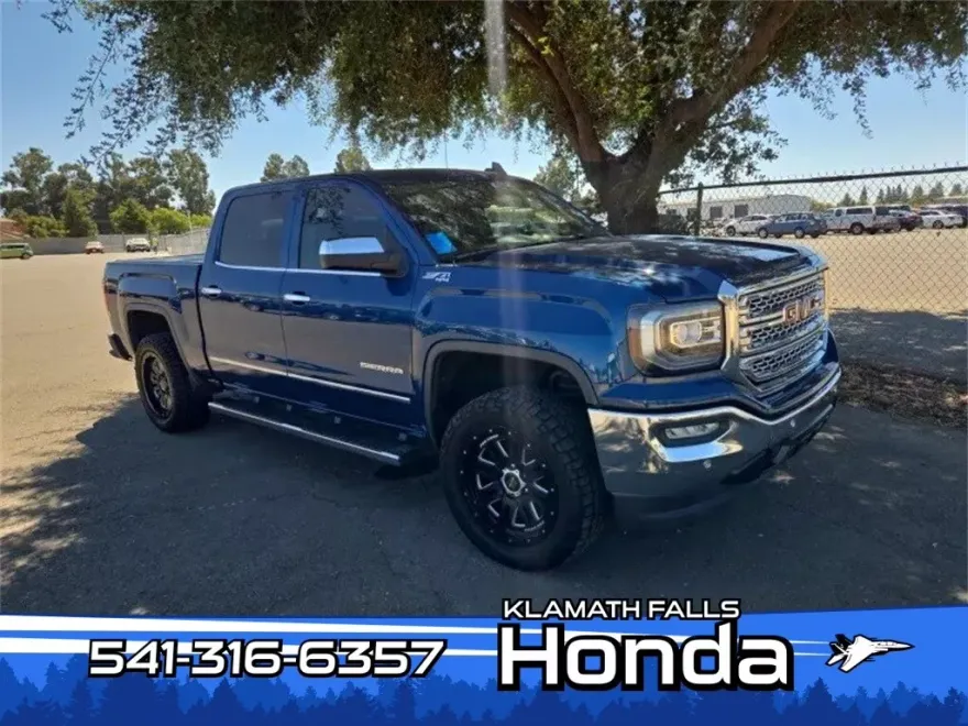 2017 Gmc Sierra 1500 SLT photo 1