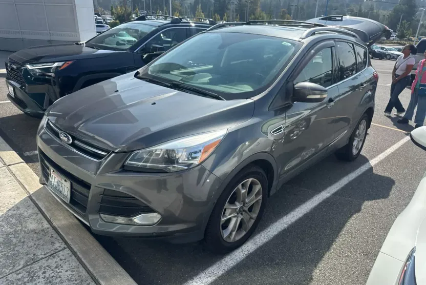 2015 Ford Escape Titanium photo 1