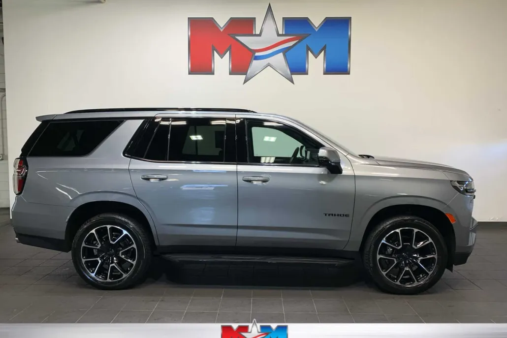 2024 Chevrolet Tahoe RST photo 1