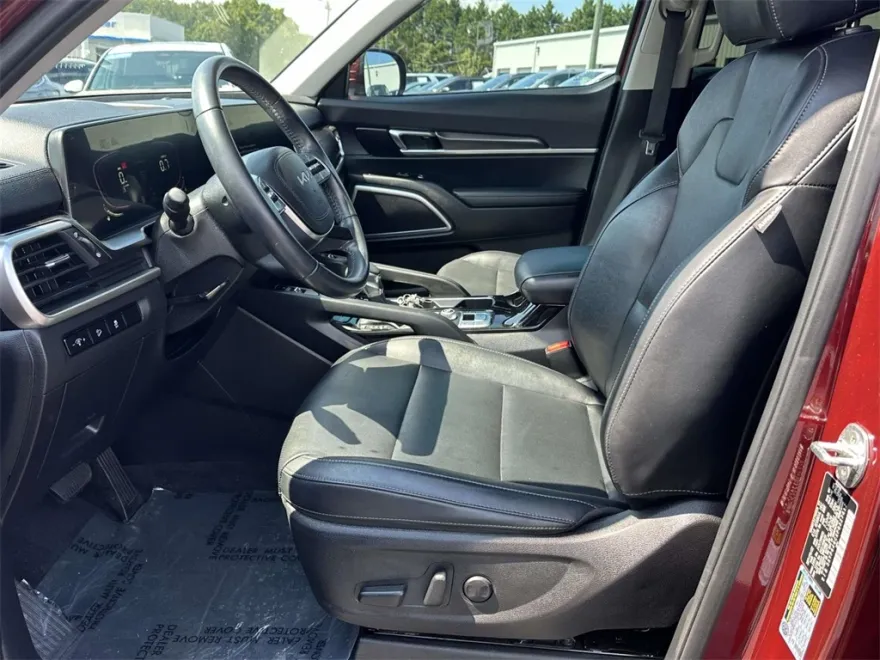 2023 Kia Telluride S photo 1