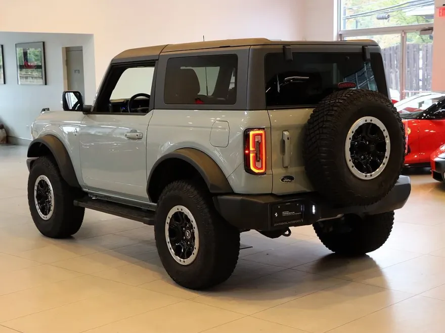 2022 Ford Bronco Base Big Bend Black Diamond Outer Banks Badlands Wildtrak photo 1