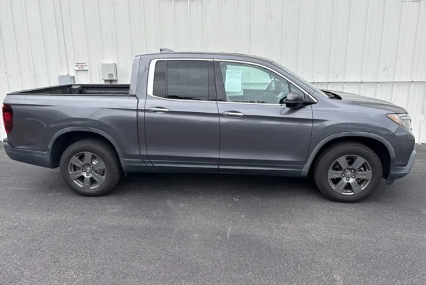 2020 Honda Ridgeline RTL-E photo 1