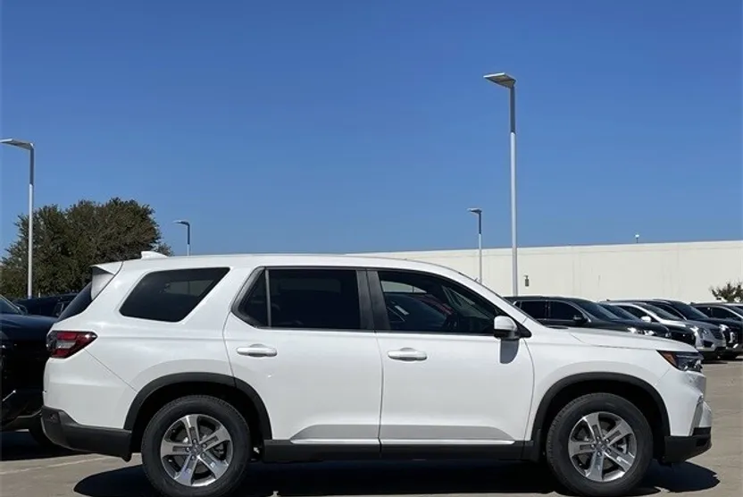 2025 Honda Pilot EX-L photo 1