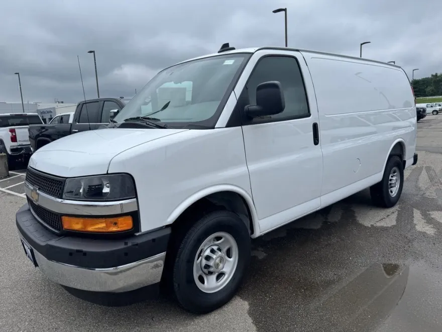 2025 Chevrolet Express Cargo Van photo 1