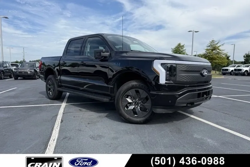 2025 Ford F-150 Lightning photo 1
