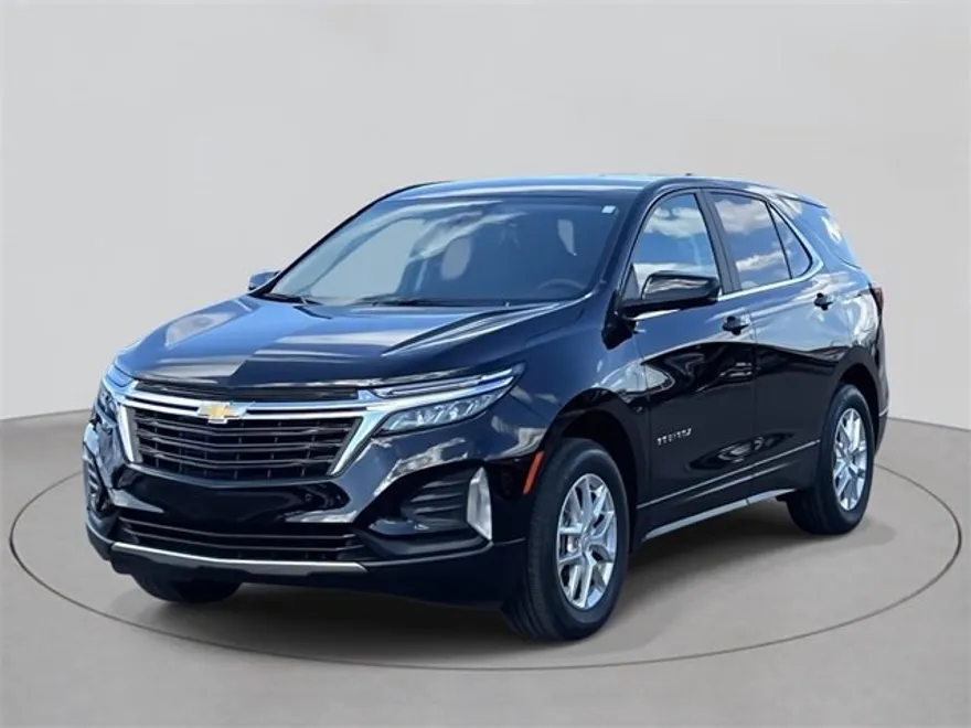 2023 Chevrolet Equinox LT photo 1