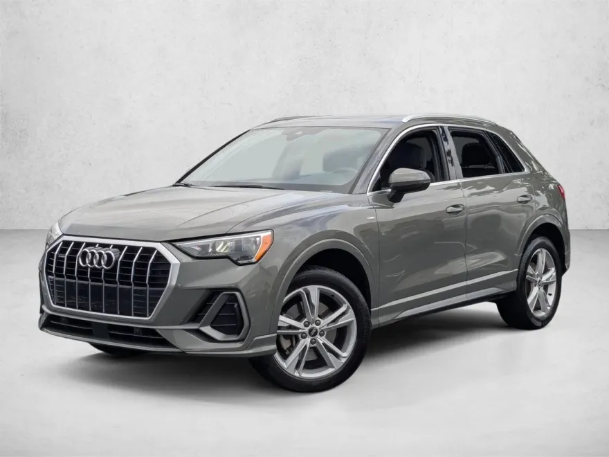2021 Audi Q3 S line Premium photo 1