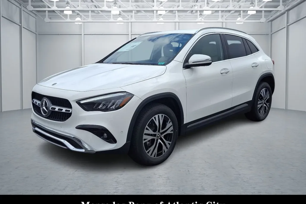 2026 Mercedes Benz GLA 250 4MATIC photo 1