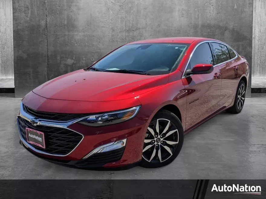 2025 Chevrolet Malibu RS photo 1