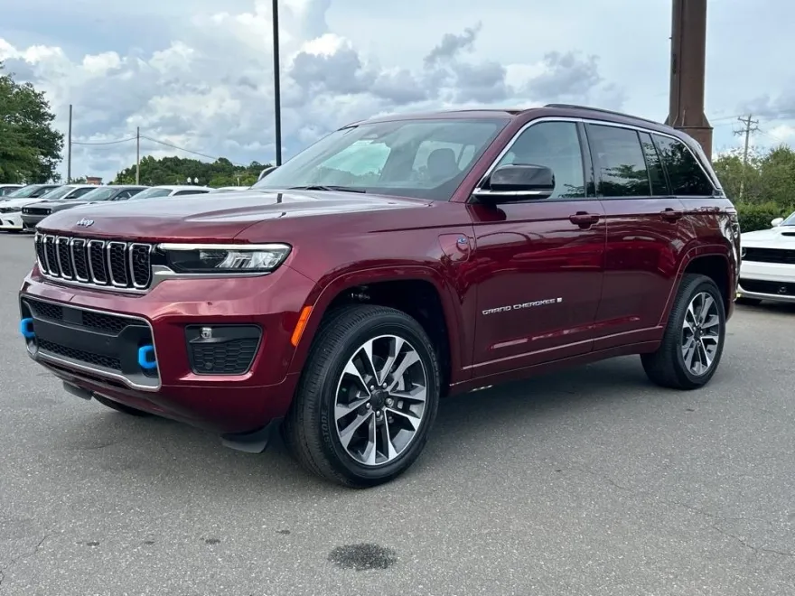 2024 Jeep Grand Cherokee Overland 4xe photo 1