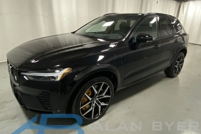 2022 Volvo XC60 Recharge Hybrid T8 Polestar photo 1