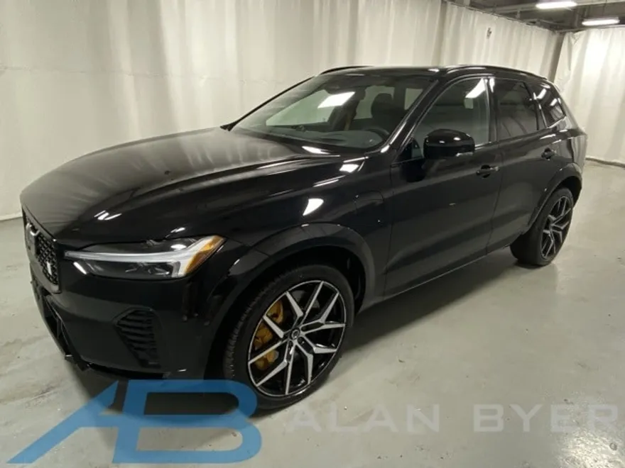 2022 Volvo XC60 Recharge Hybrid T8 Polestar photo 1