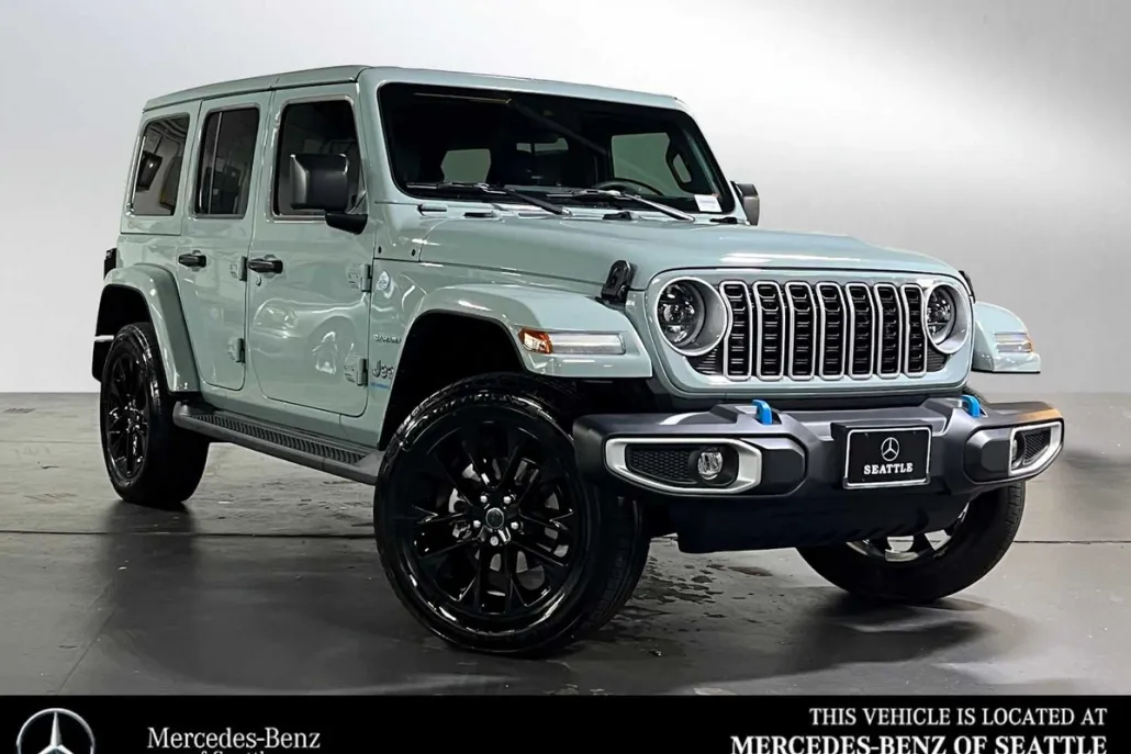2024 Jeep Wrangler 4xe Sahara photo 1