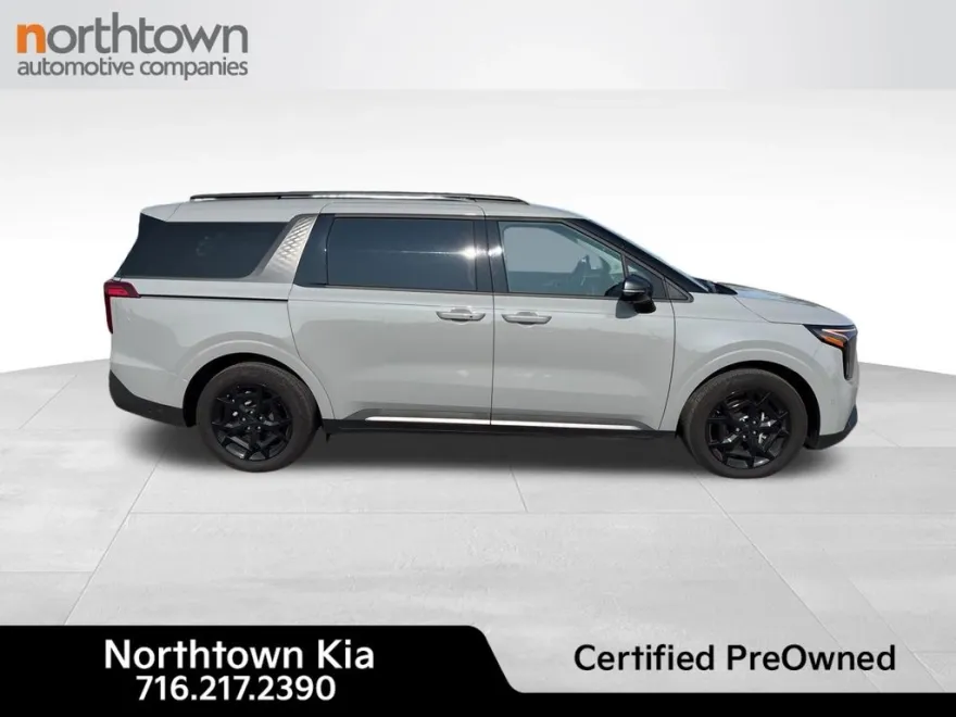 2025 Kia Carnival SX photo 1
