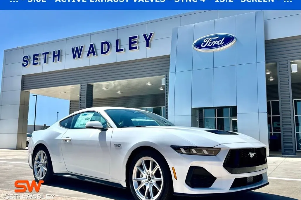 2025 Ford Mustang GT Premium photo 1