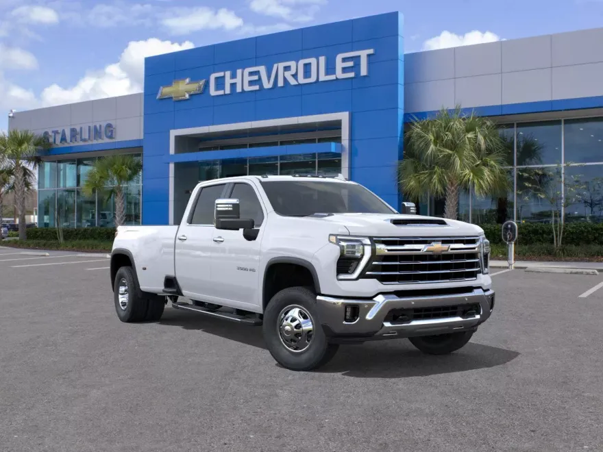 2026 Chevrolet Silverado 3500HD photo 1
