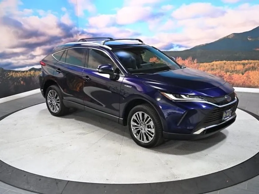 2021 Toyota Venza XLE photo 1