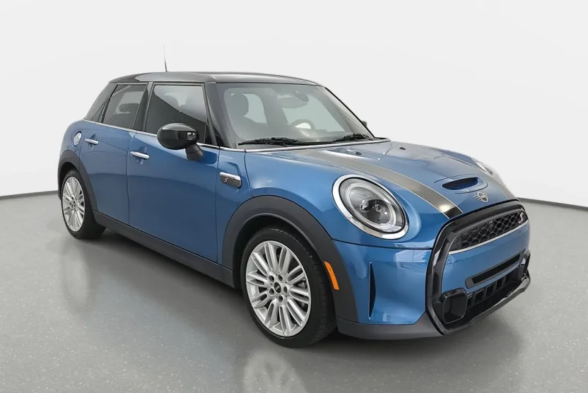2022 Mini Cooper 4 Door Hardtop S photo 1