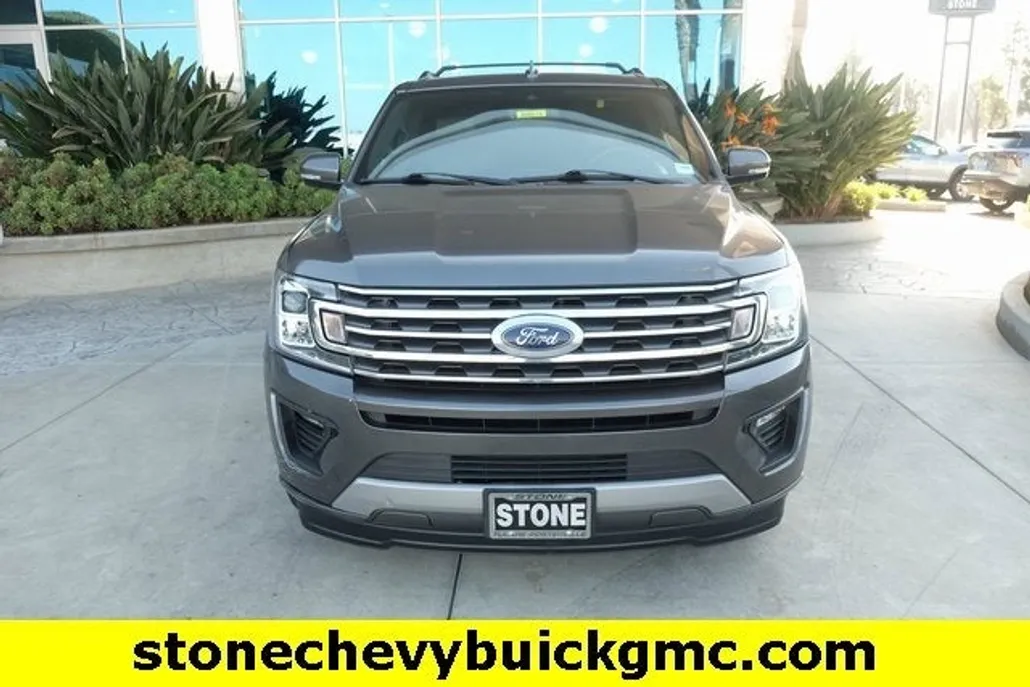 2021 Ford Expedition XLT photo 1