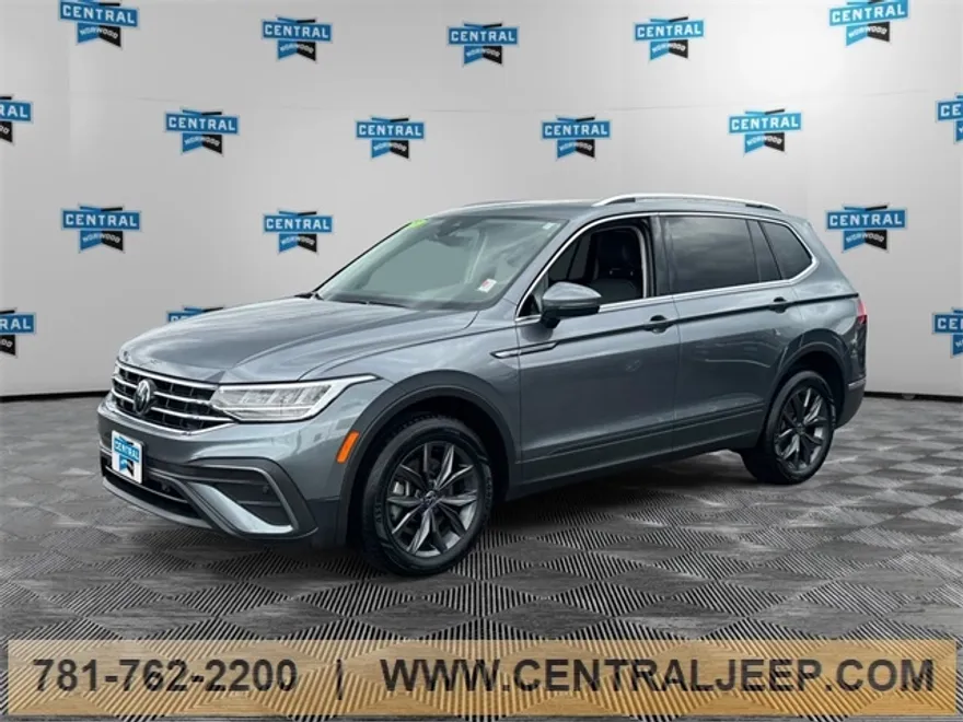 2022 Volkswagen Tiguan SE photo 1