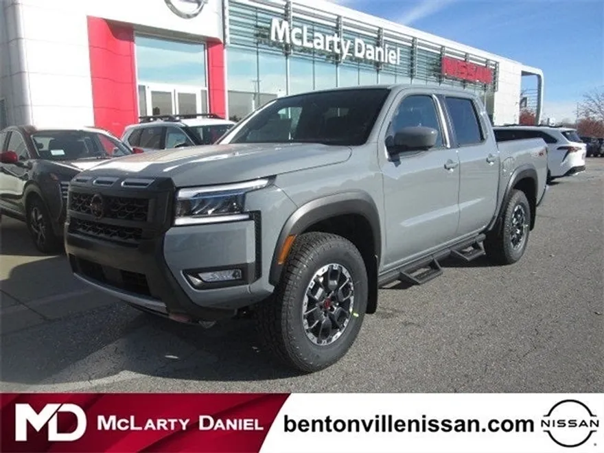 2025 Nissan Frontier Crew Cab PRO-4X photo 1