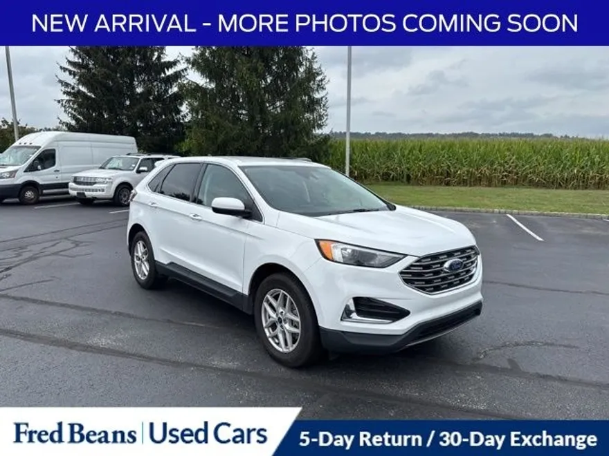 2022 Ford Edge SEL photo 1