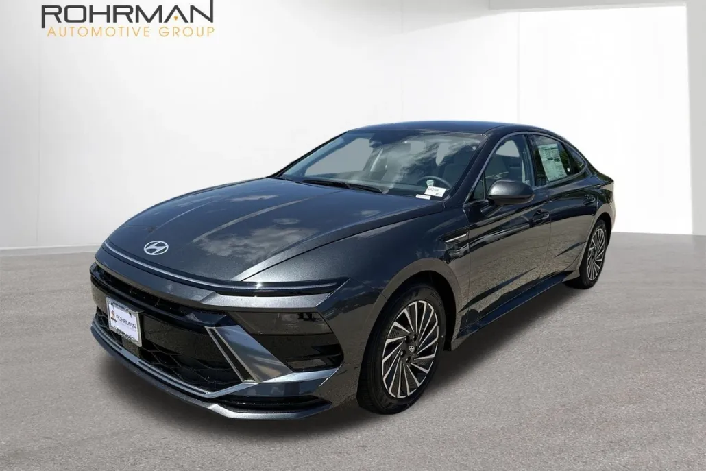 2025 Hyundai Sonata Hybrid SEL photo 1