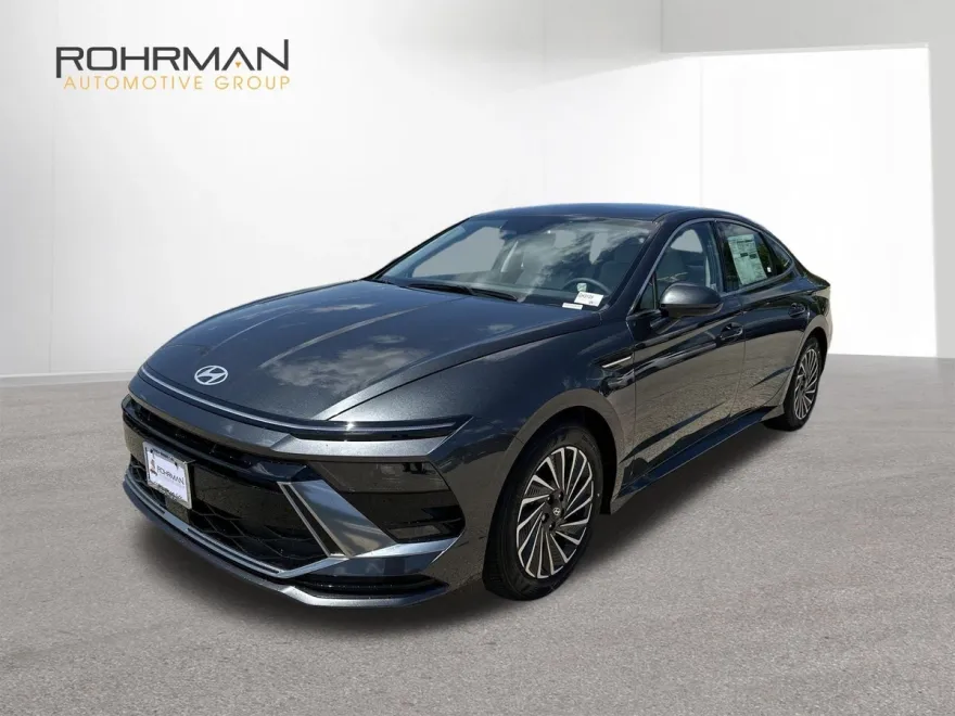 2025 Hyundai Sonata Hybrid SEL photo 1