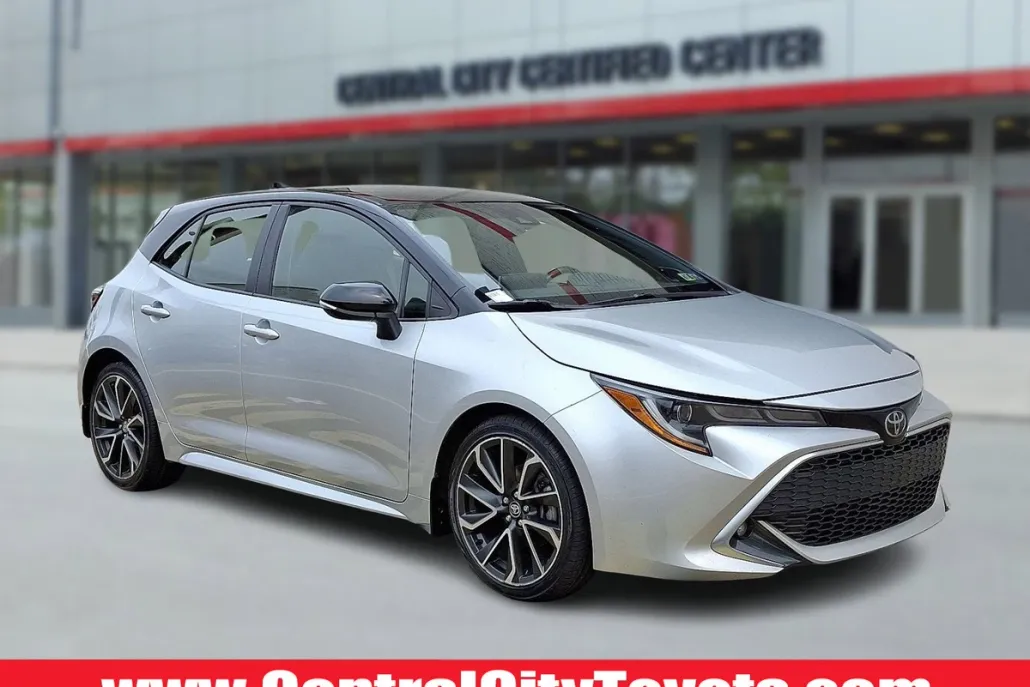 2022 Toyota Corolla XSE photo 1