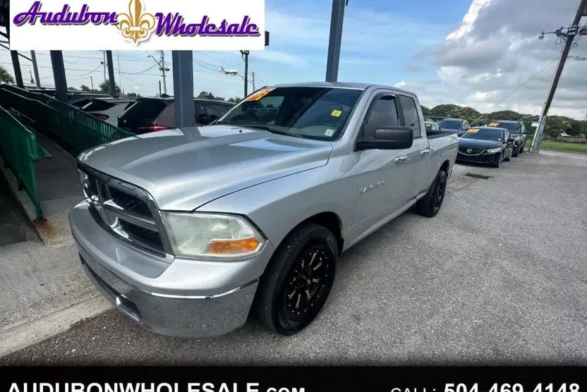 2012 Ram 1500 SLT photo 1