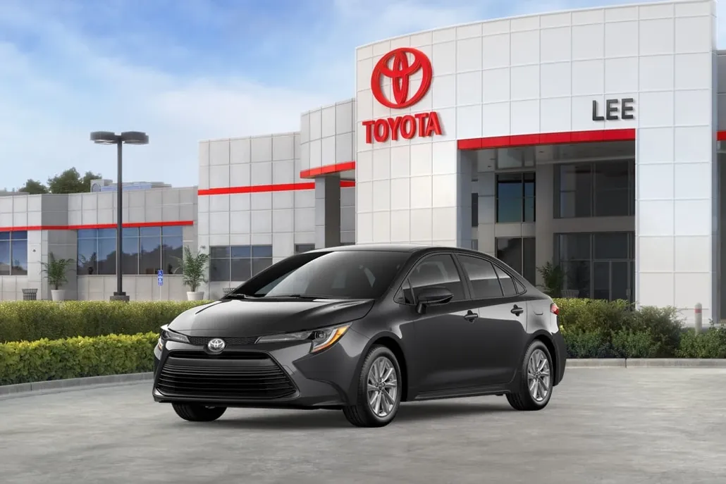 2026 Toyota Corolla LE photo 1