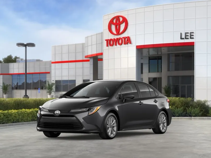 2026 Toyota Corolla LE photo 1