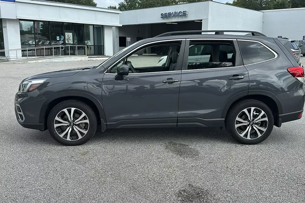 2021 Subaru Forester Limited photo 1