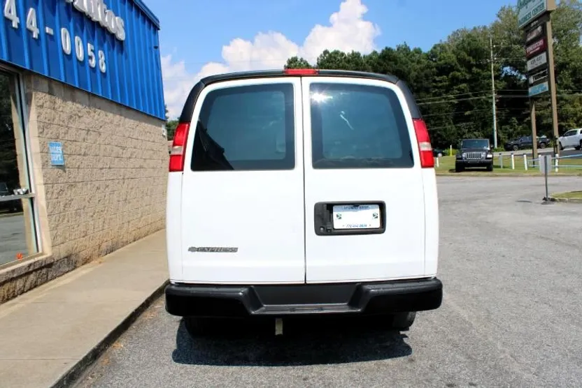 2018 Chevrolet Express Cargo Van 2500 photo 1