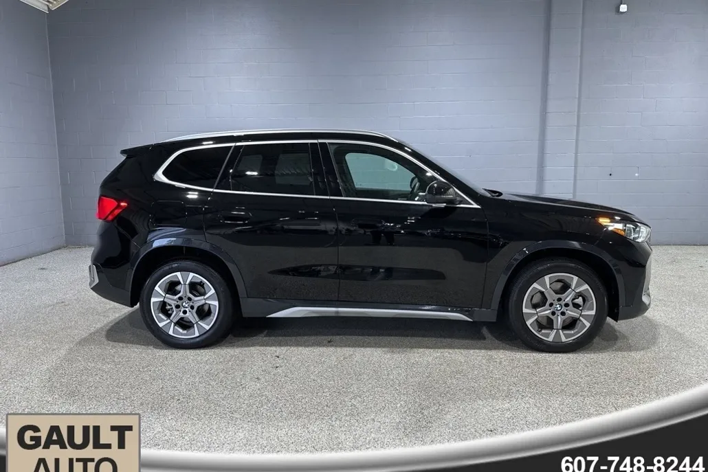 2025 Bmw X1 XDrive28i photo 1