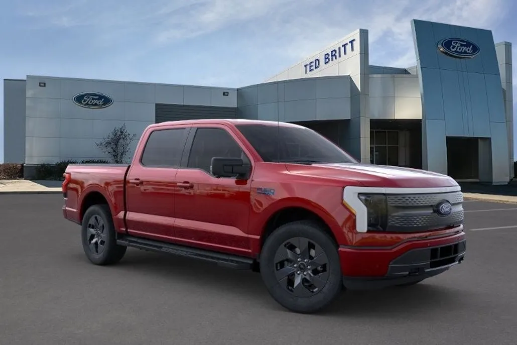 2025 Ford F-150 Lightning photo 1